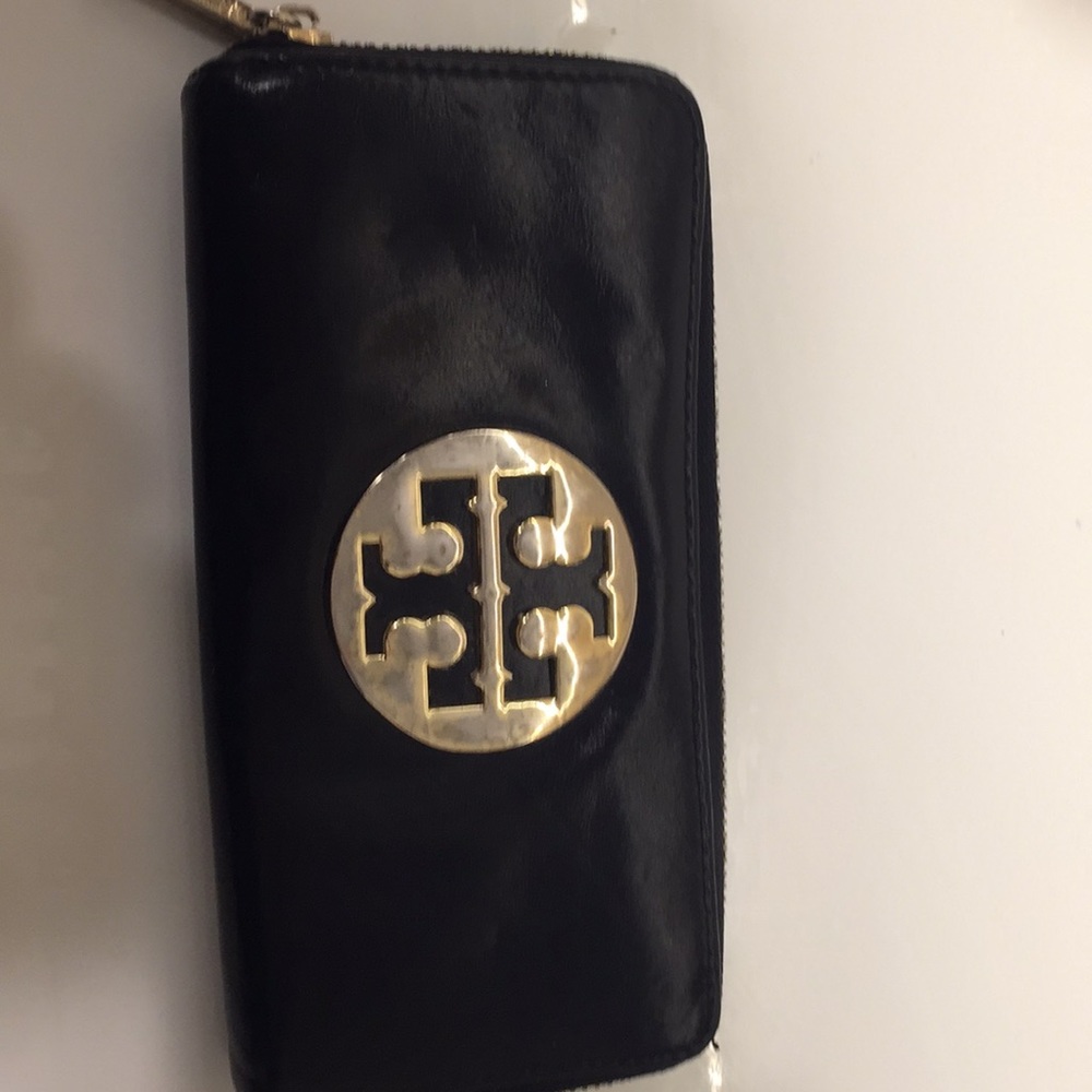 Tory Burch Elongated Wallet